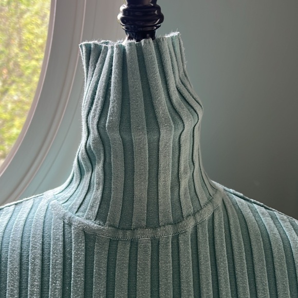 Sundance Legends Turtleneck Size L - Picture 4 of 13